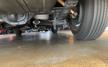 Lincoln-continental-1963-black-21