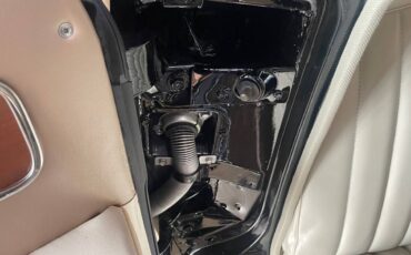 Lincoln-continental-1963-black-23