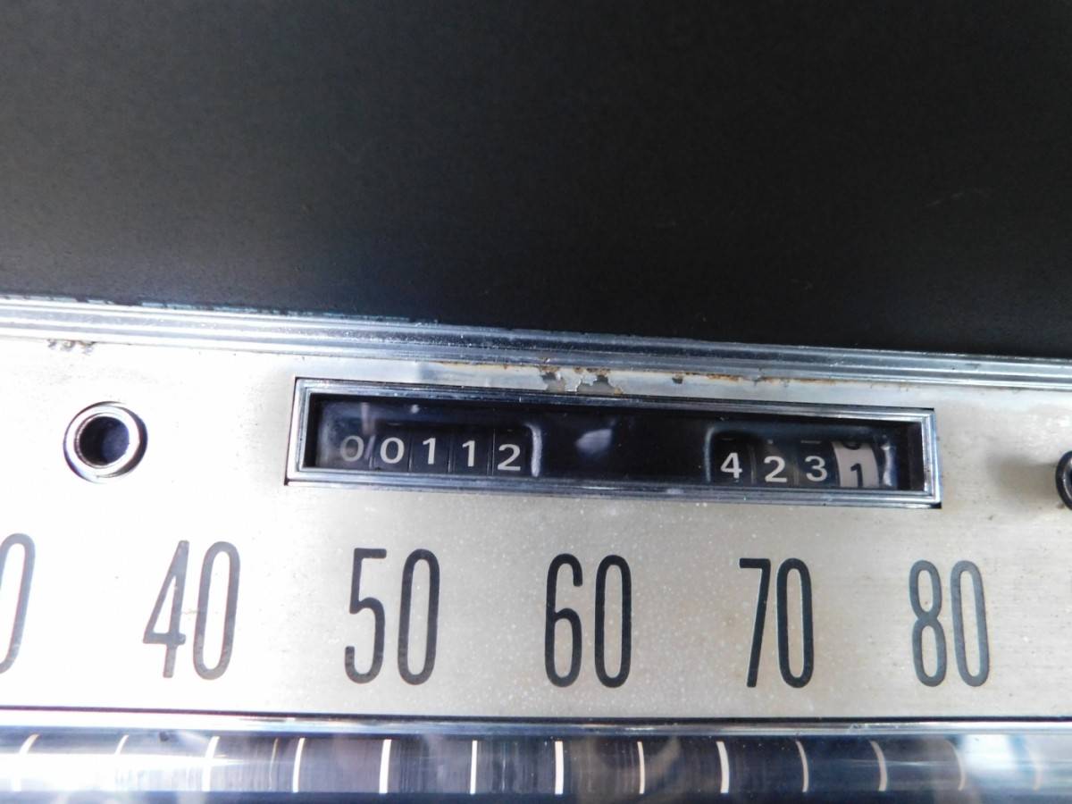 Lincoln-continental-1967-brown-10