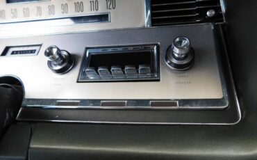 Lincoln-continental-1967-brown-12