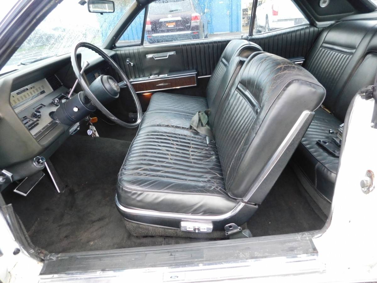 Lincoln-continental-1967-brown-5