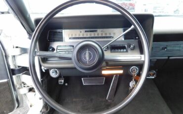 Lincoln-continental-1967-brown-9