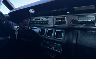 Lincoln-continental-1973-13