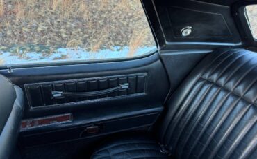 Lincoln-continental-1973-15