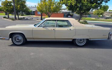 Lincoln-continental-1973-15