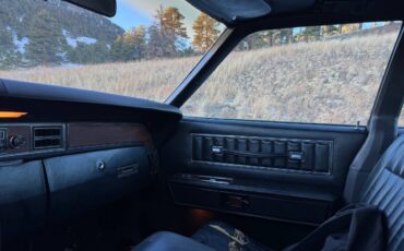 Lincoln-continental-1973-16