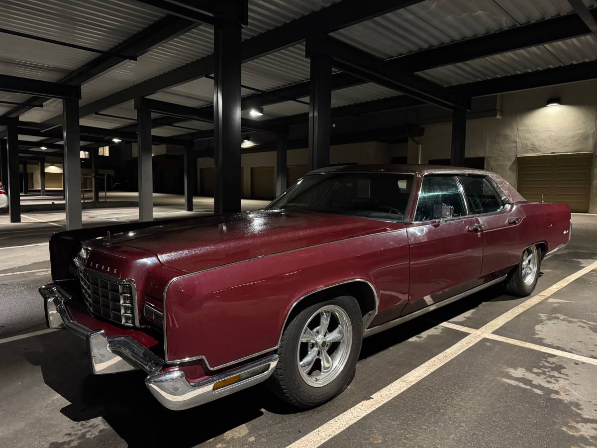 Lincoln-continental-1973-18