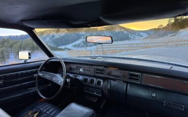Lincoln-continental-1973-4