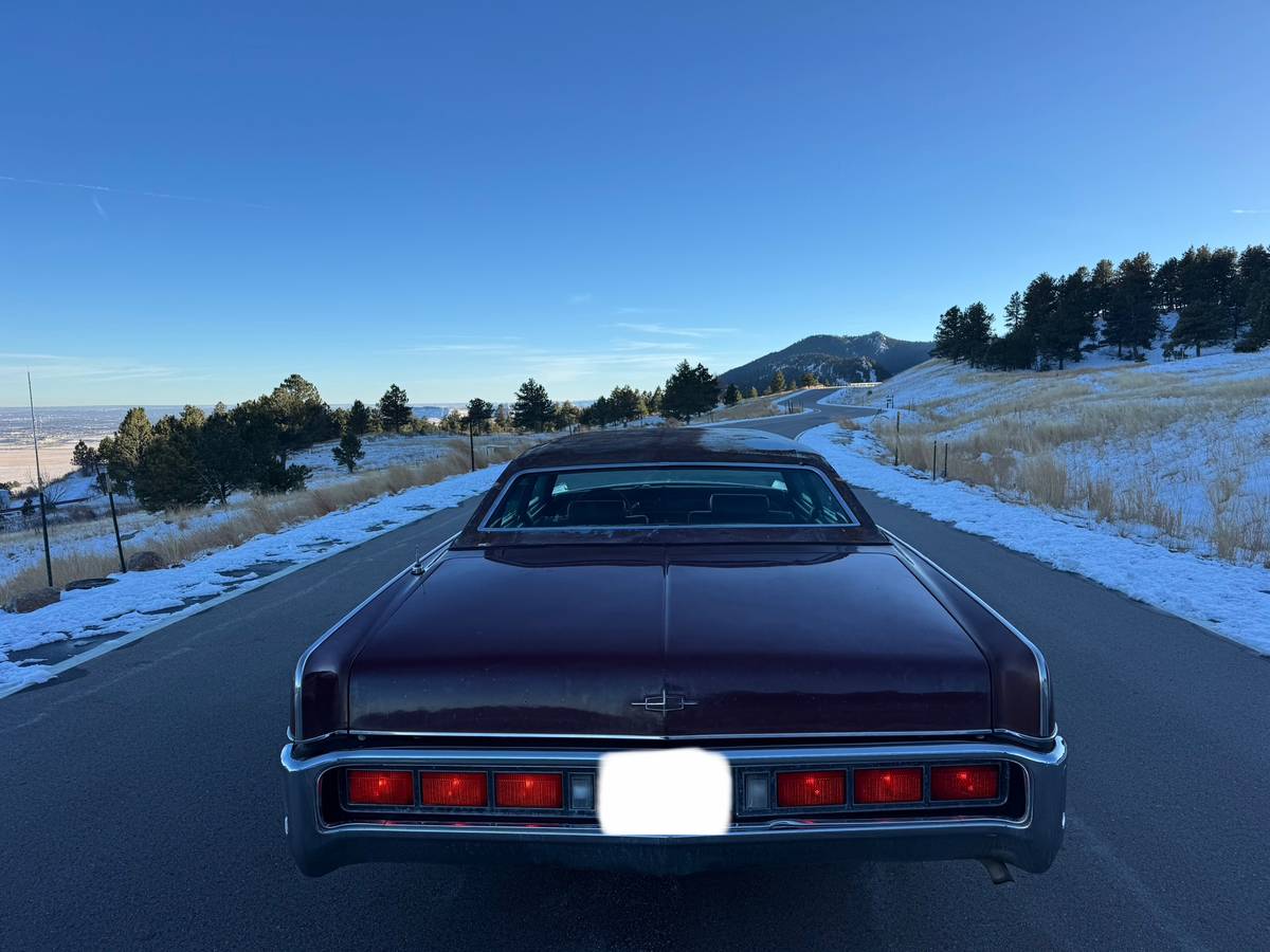 Lincoln-continental-1973-8