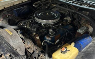 Lincoln-continental-1973-white-3