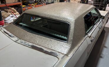 Lincoln-continental-1973-white-6