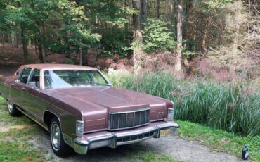 Lincoln-continental-1976-brown-7