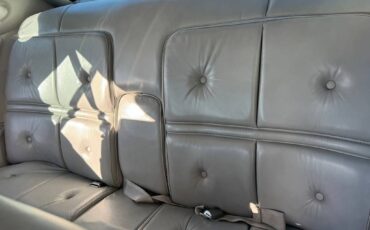 Lincoln-continental-1976-grey-136