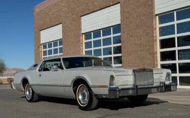 Lincoln-continental-1976-grey-65