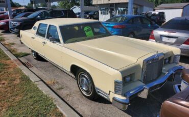 Lincoln-continental-1977-12
