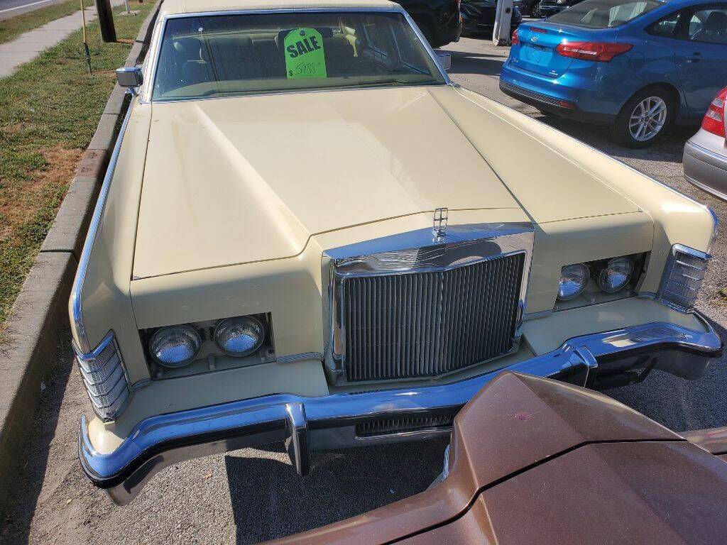 Lincoln-continental-1977-16