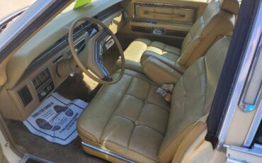 Lincoln-continental-1977-21