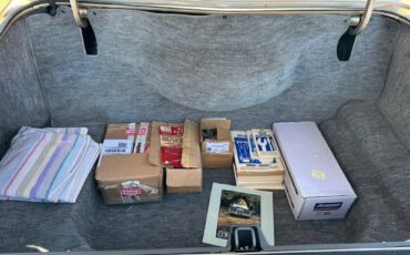 Lincoln-continental-1979-yellow-257