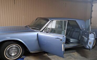 Lincoln-continental-4-door-sedan-1964-blue-13