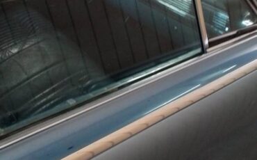 Lincoln-continental-4-door-sedan-1964-blue-15