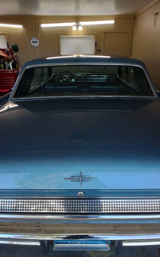 Lincoln-continental-4-door-sedan-1964-blue-2