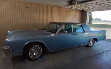 Lincoln-continental-4-door-sedan-1964-blue