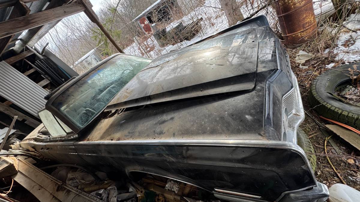Lincoln-continental-convertible-1967-1