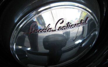 Lincoln-continental-coupe-1947-black-17