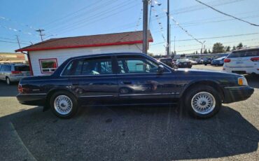 Lincoln-continental-executive-1994-blue-1