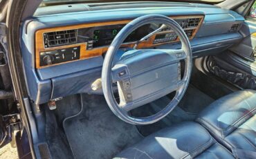 Lincoln-continental-executive-1994-blue-14