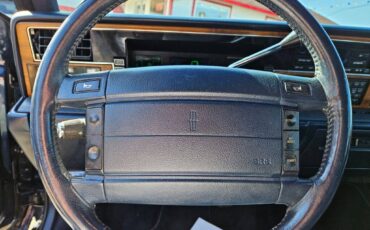 Lincoln-continental-executive-1994-blue-15