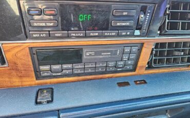 Lincoln-continental-executive-1994-blue-18