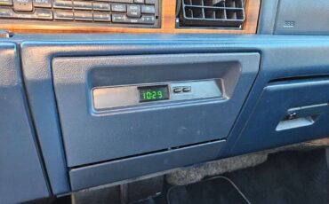 Lincoln-continental-executive-1994-blue-19