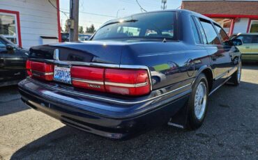 Lincoln-continental-executive-1994-blue-2
