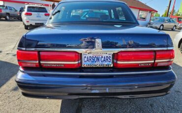 Lincoln-continental-executive-1994-blue-3