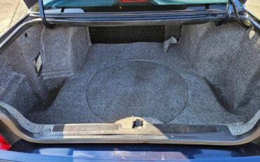 Lincoln-continental-executive-1994-blue-8