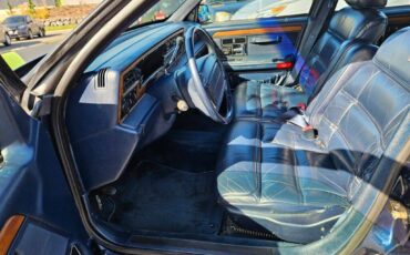 Lincoln-continental-executive-1994-blue-9