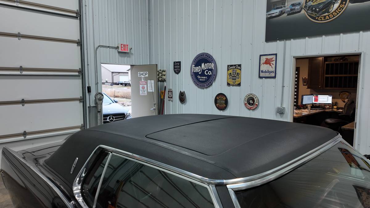 Lincoln-continental-mark-iii-1971-1