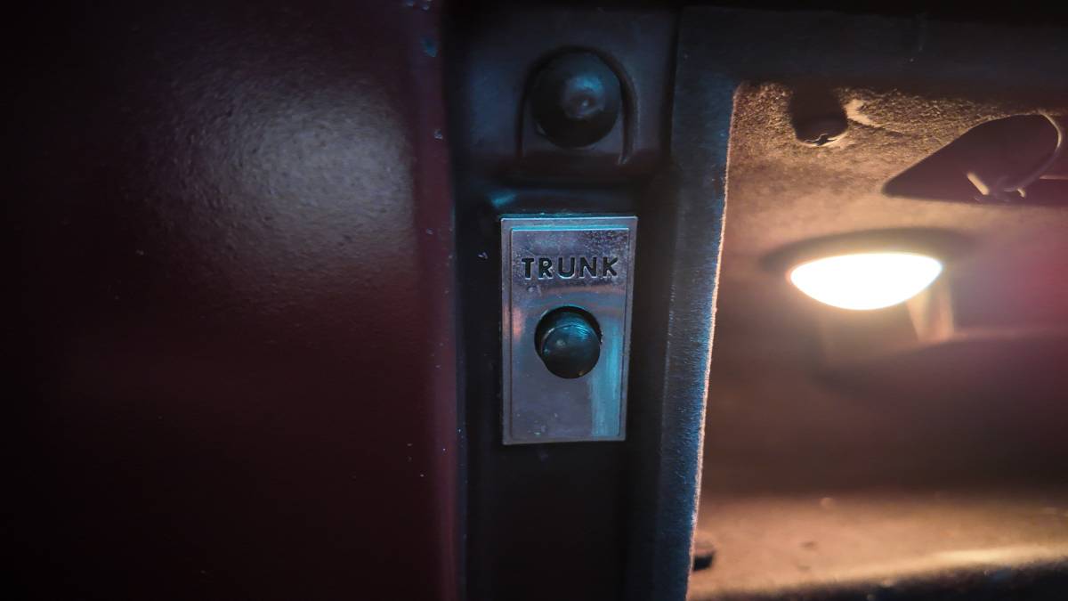 Lincoln-continental-mark-iii-1971-8