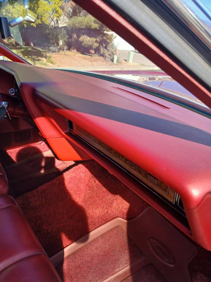 Lincoln-continental-mark-iv-1974-3