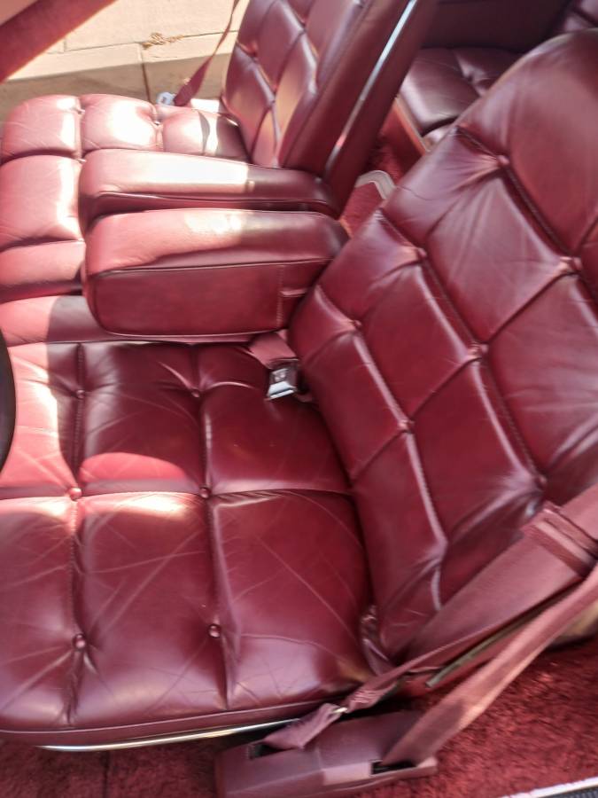 Lincoln-continental-mark-iv-1974-9