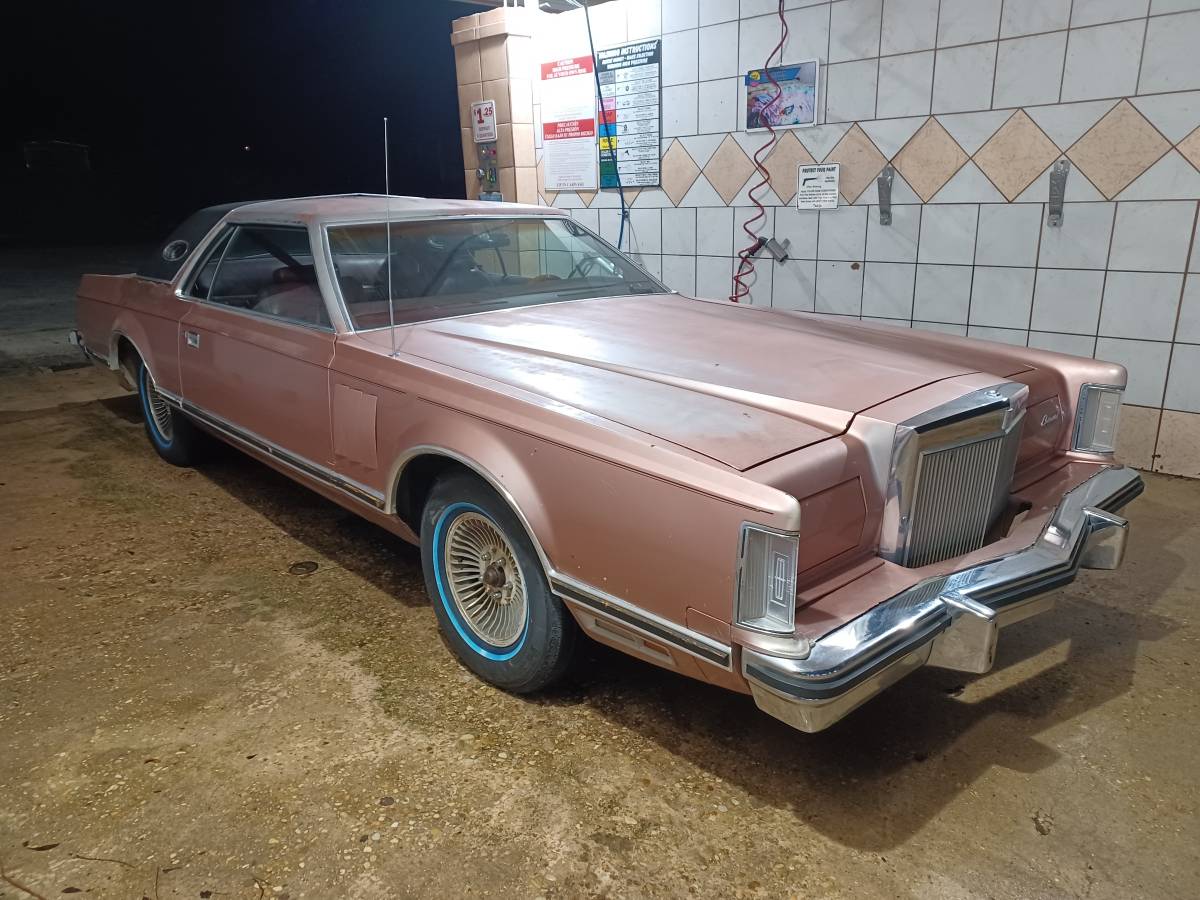 Lincoln-continental-mark-v-1977-1