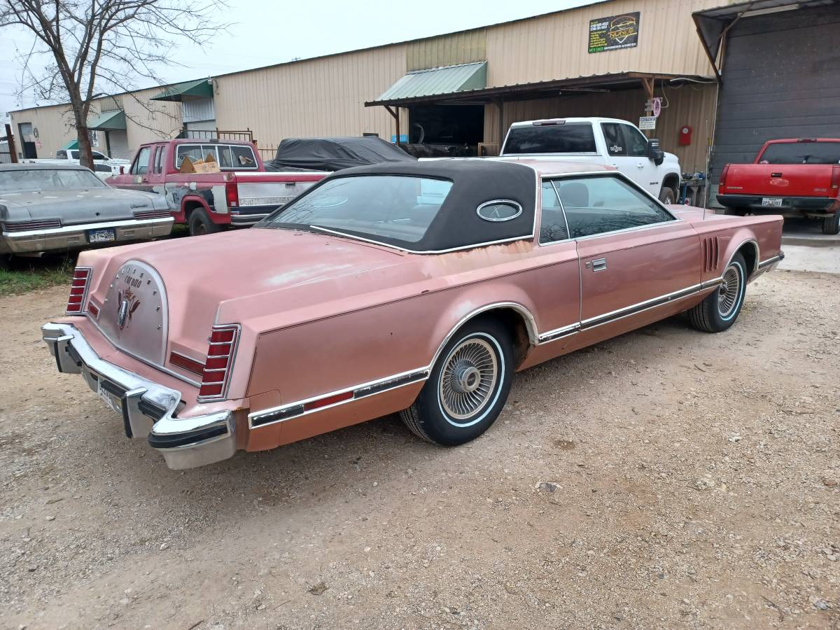 Lincoln-continental-mark-v-1977-5