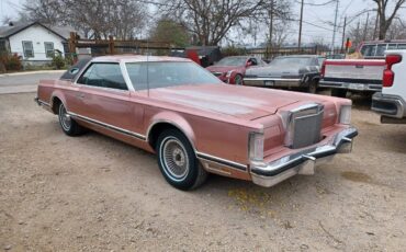 Lincoln-continental-mark-v-1977-7
