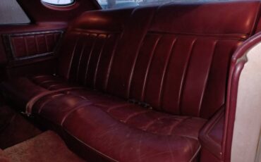 Lincoln-continental-mark-v-1977-8