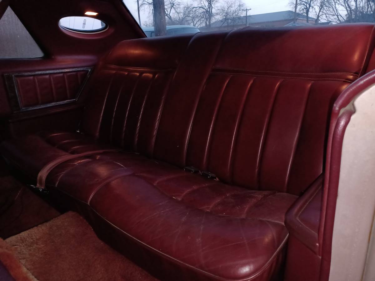 Lincoln-continental-mark-v-1977-8