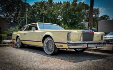 Lincoln-continental-mark-v-1978-15