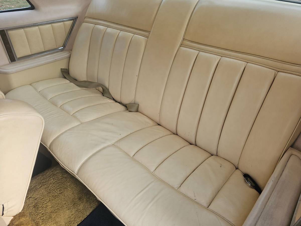 Lincoln-continental-mark-v-1978-6