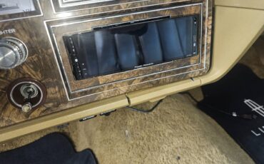 Lincoln-continental-mark-v-1978-9