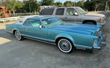 Lincoln-continental-mark-v-1979-green-1